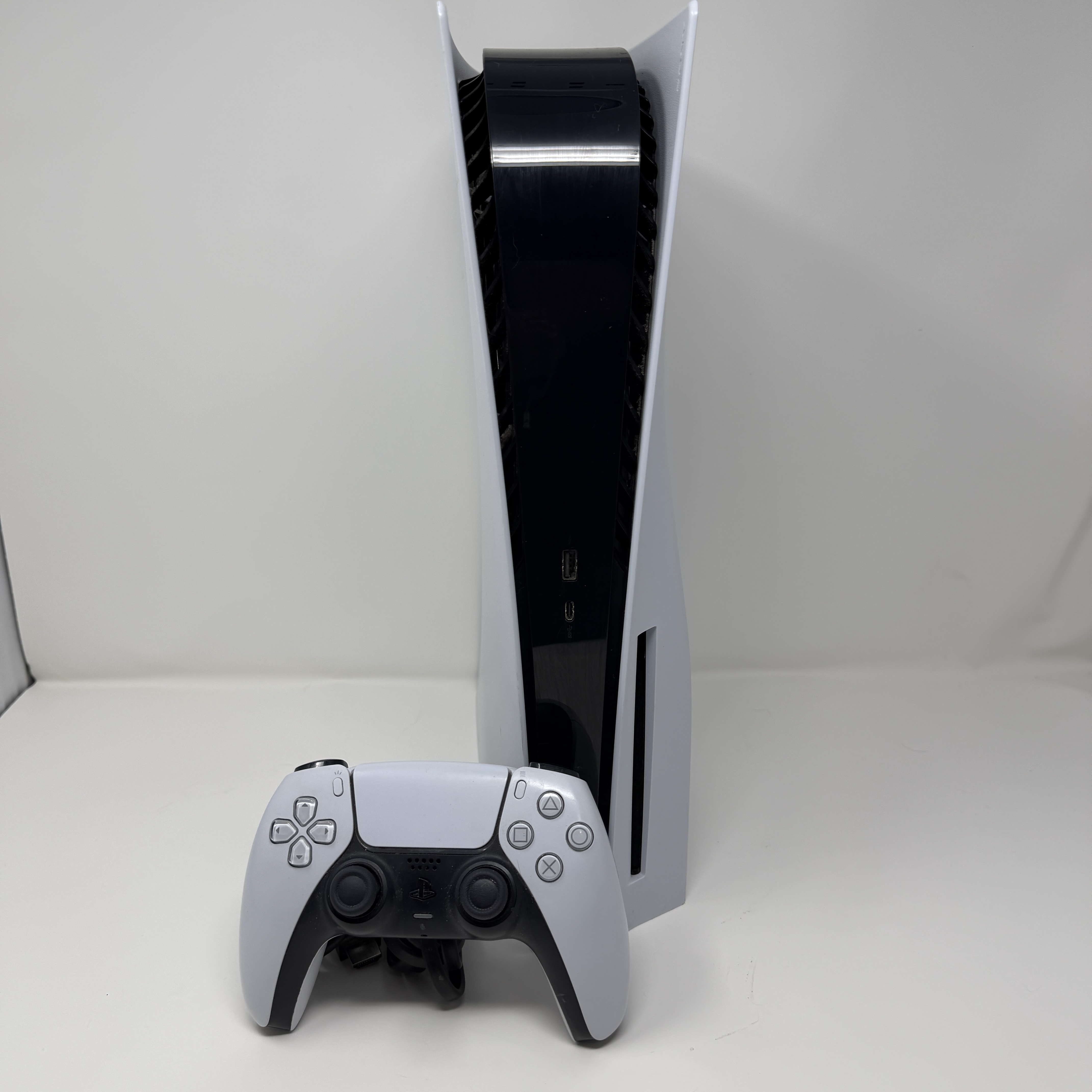 PlayStation 5 825GB
